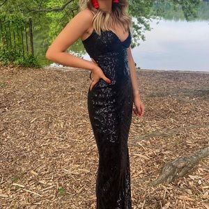 Black Sequin XS Prom/Long Dress